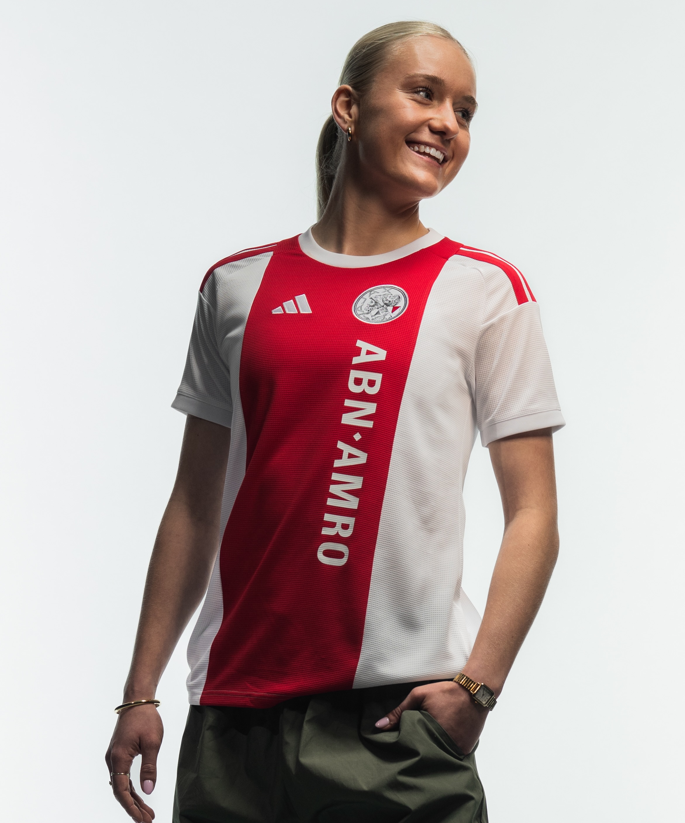 Das Ajax Heimtrikot 2026-2027 hat ein zeitloses Design!