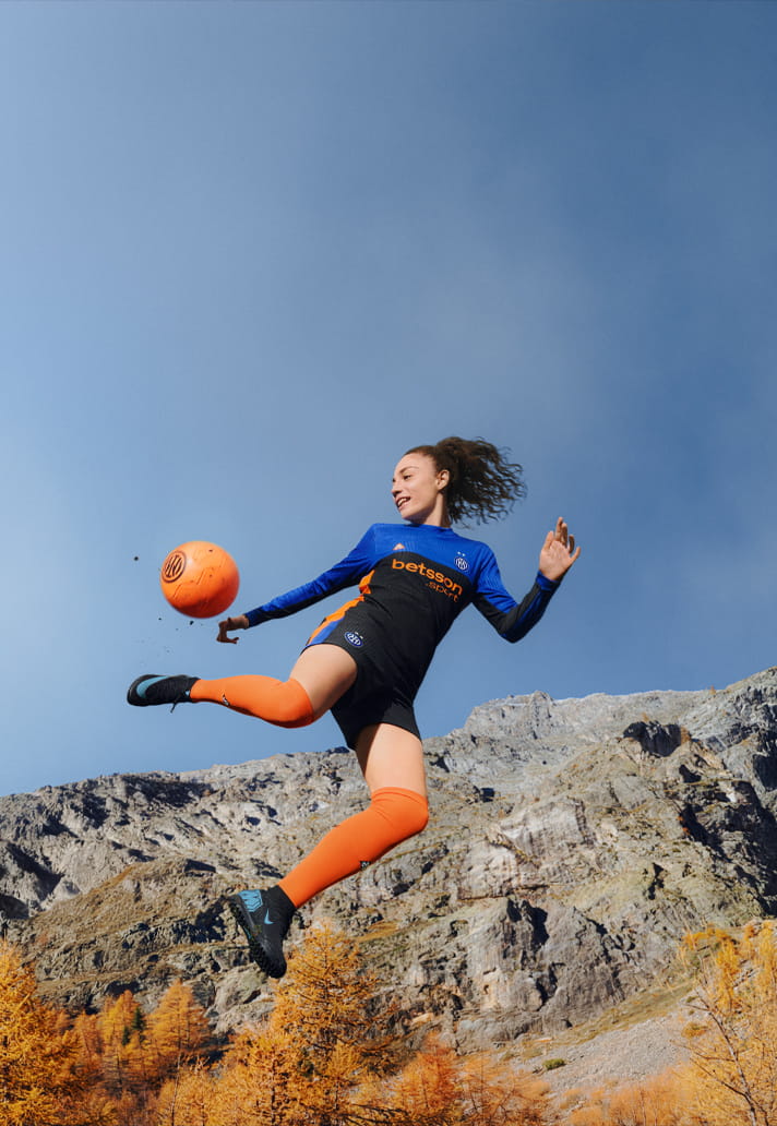 Inter Mailand präsentiert das 4. Trikot 2025–2026 – inspiriert von Outdoor-Abenteuern und Nike ACG