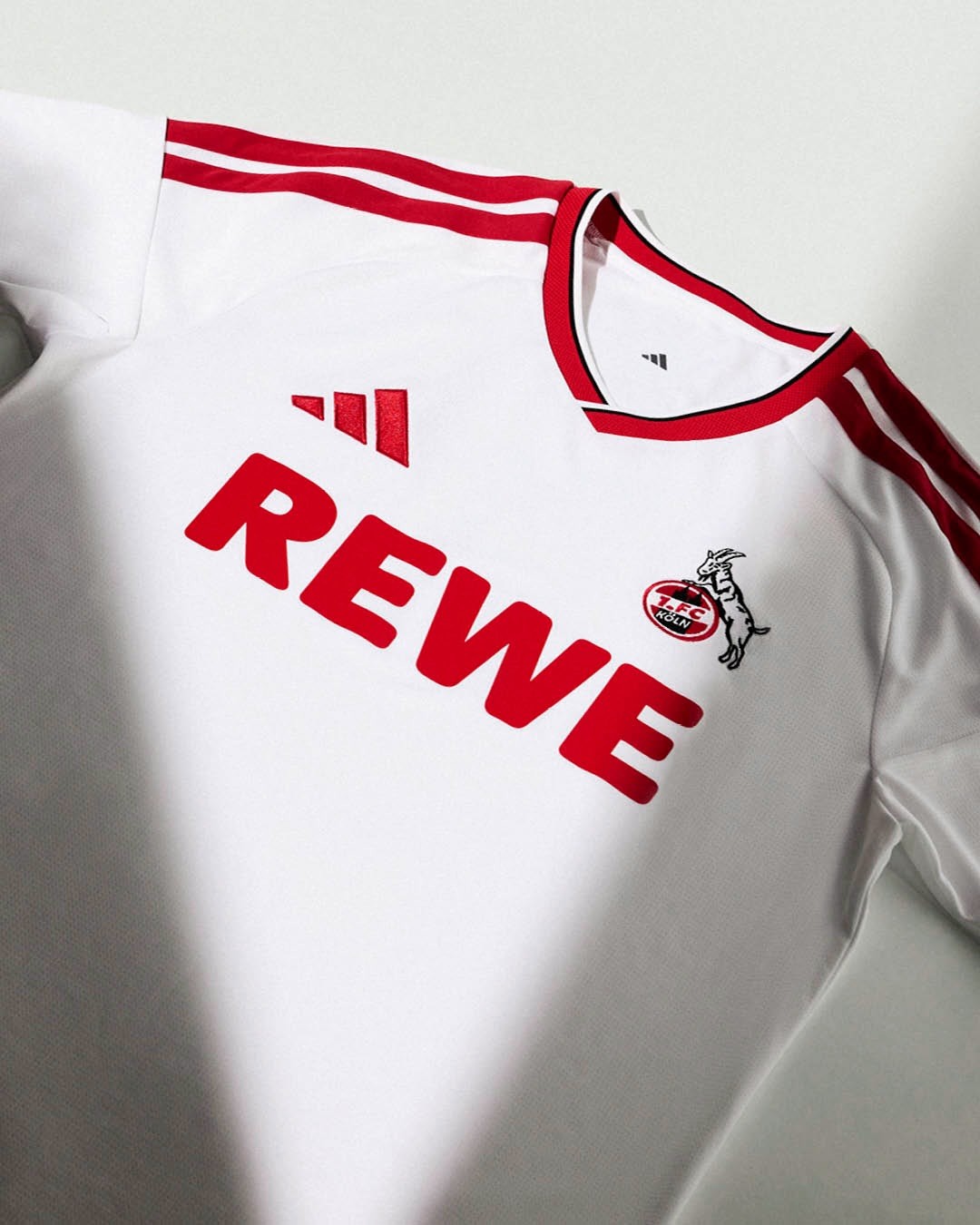 Das sind die 1. FC Köln Trikots 2026-2027 von adidas