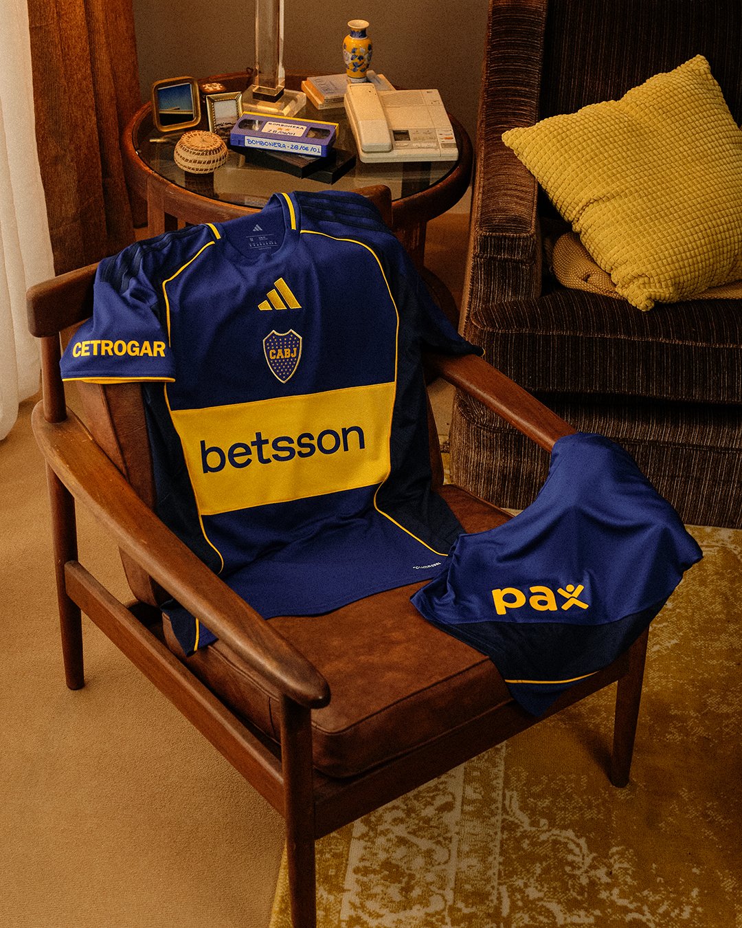 Boca Juniors Heimtrikot 2026-2027 inspiriert vom Trikot 2001