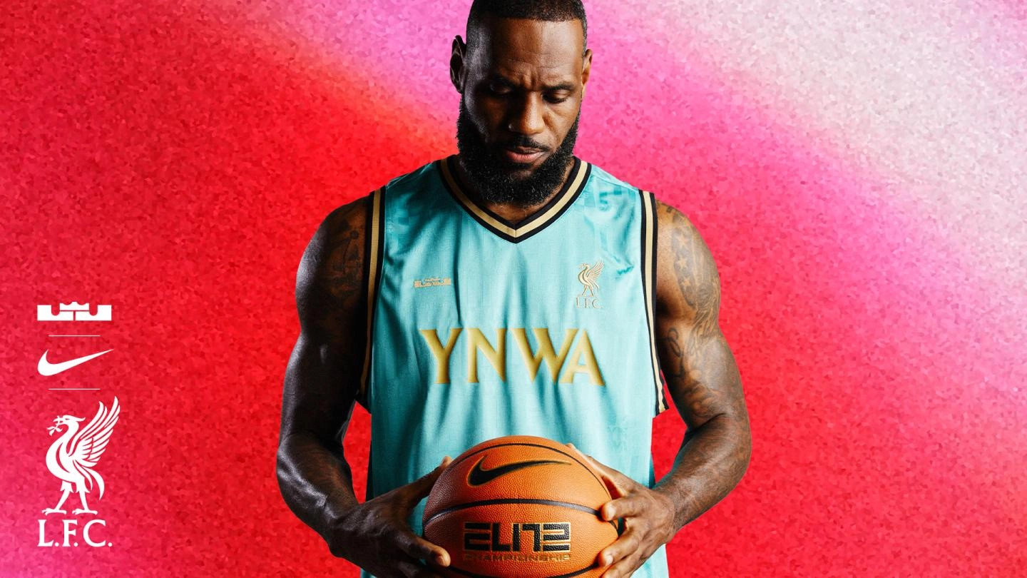 Nike Lbj Liverpool Collectie