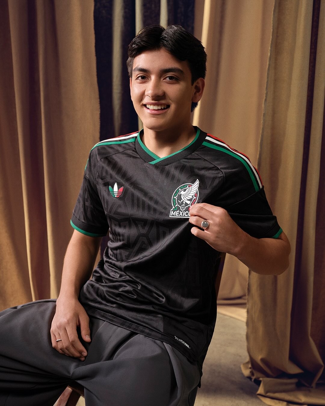 Das 3. Trikot Mexikos 2026-2027 mit speziellem MX-Muster!