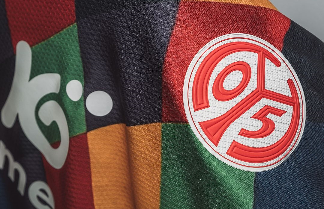 Fsv Mainz Carnaval Voetbalshirt 2025