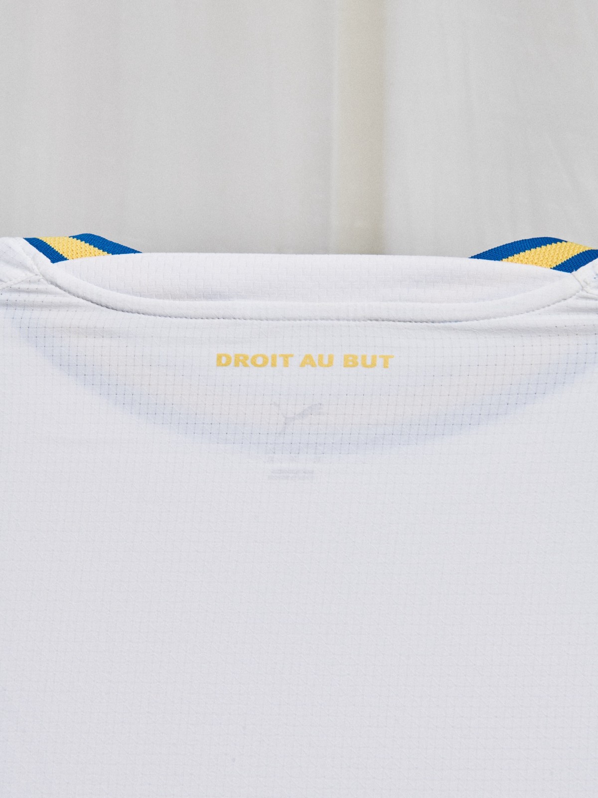 Olympique Marseille Heimtrikot 2026-2027 enthält neues Logo!