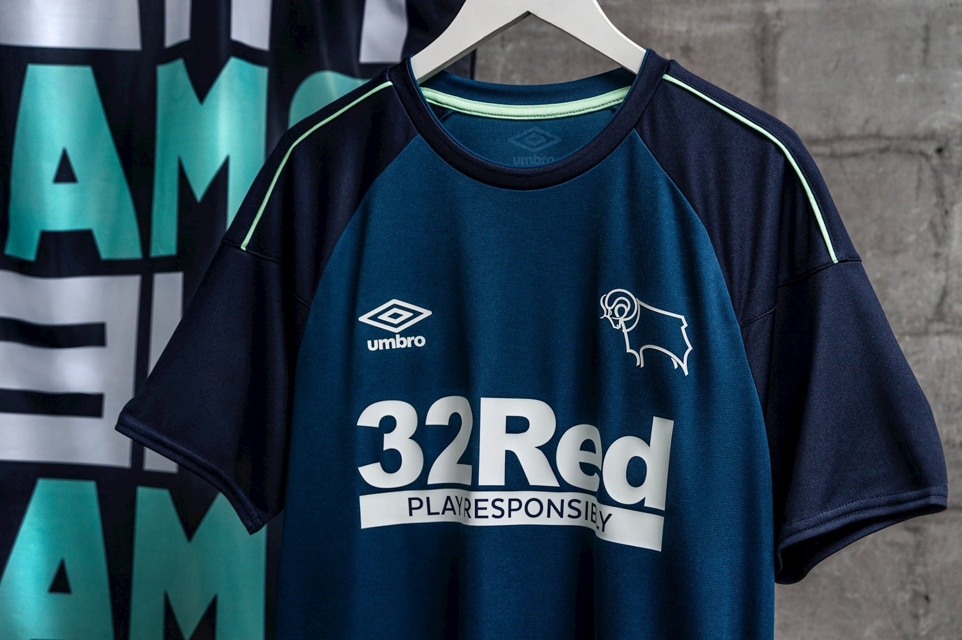 Derby County Auswaertstrikot 2020-2021