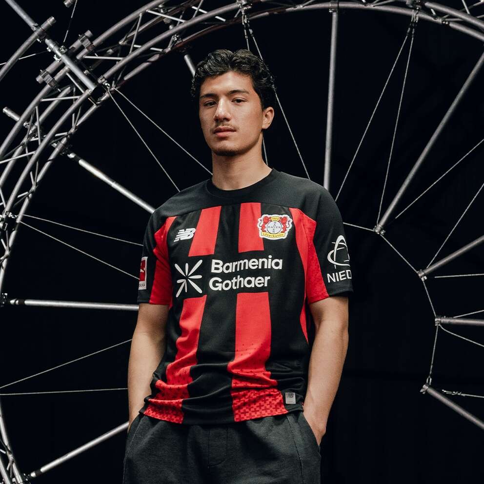 Bayer Leverkusen Trikots 2026-2027 inspiriert von der BayArena und der 'City of Colours'