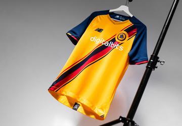 as-roma-3e-shirt-2021-2022.jpg