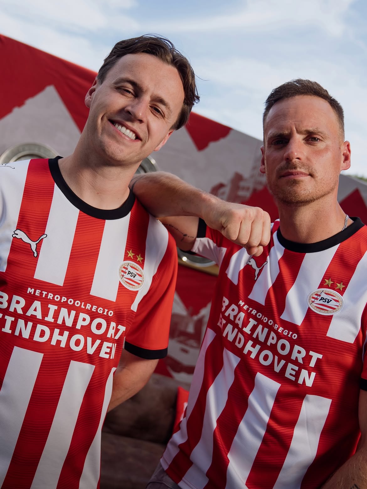 Das PSV Heimtrikot 2026-2027 setzt auf traditionelles Design