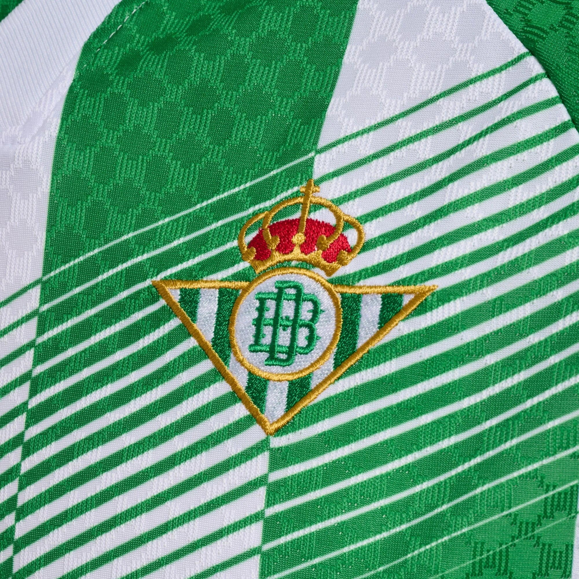 Real Betis Heimtrikot 2026-2027 mit dynamischen Linien!