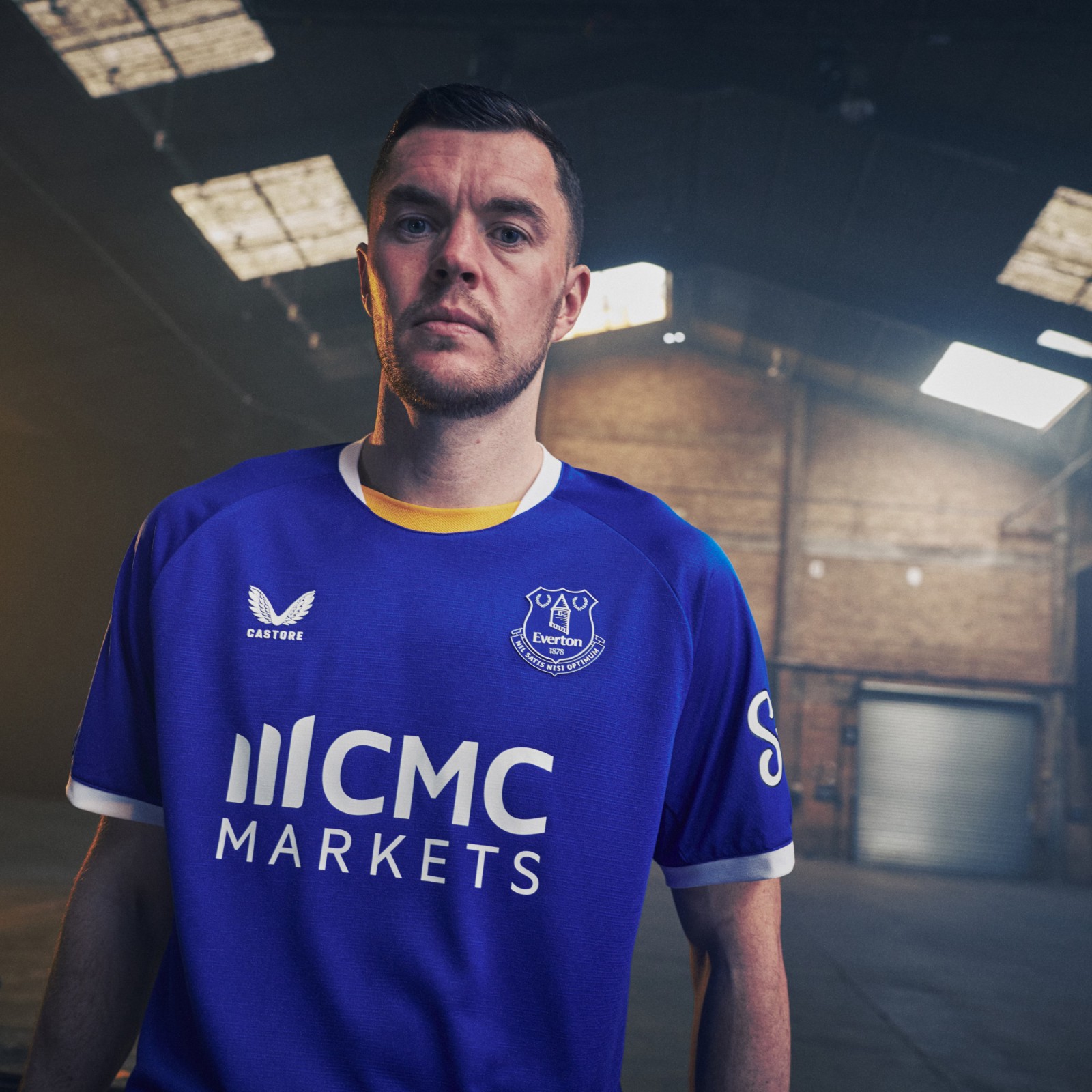 Die Everton Trikots 2026-2027 stehen im Zeichen einer neuen Ära!