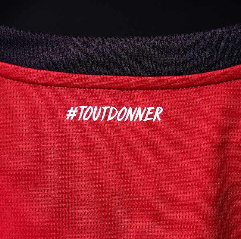 Stade Rennes Heimtrikot 2026-2027 inspiriert vom historischen Zentrum