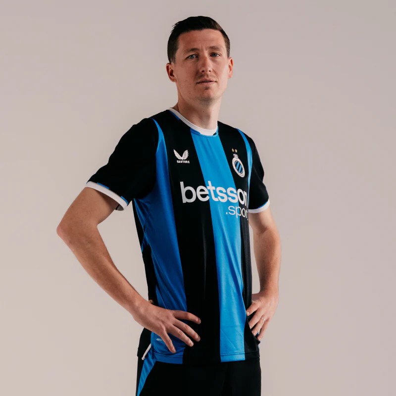 Die Club Brugge Trikots 2026-2027 enthalten zwei Sterne
