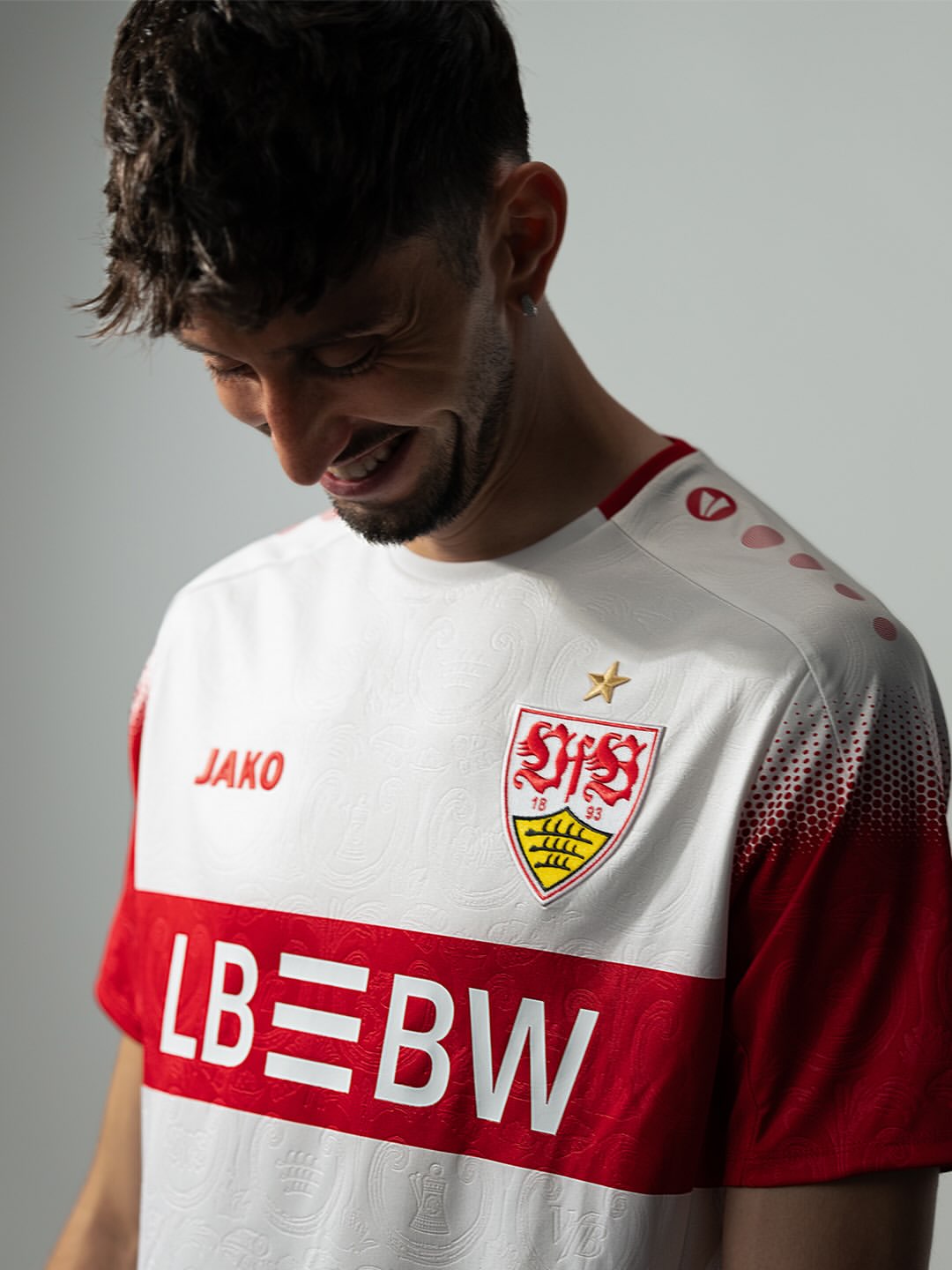VfB Stuttgart Heimtrikot 2026-2027 Ode an Bad Cannstatt