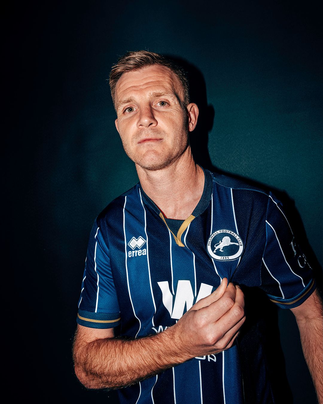 Millwall FC Heimtrikot 2026-2027 inspiriert vom Trikot vor zehn Jahren