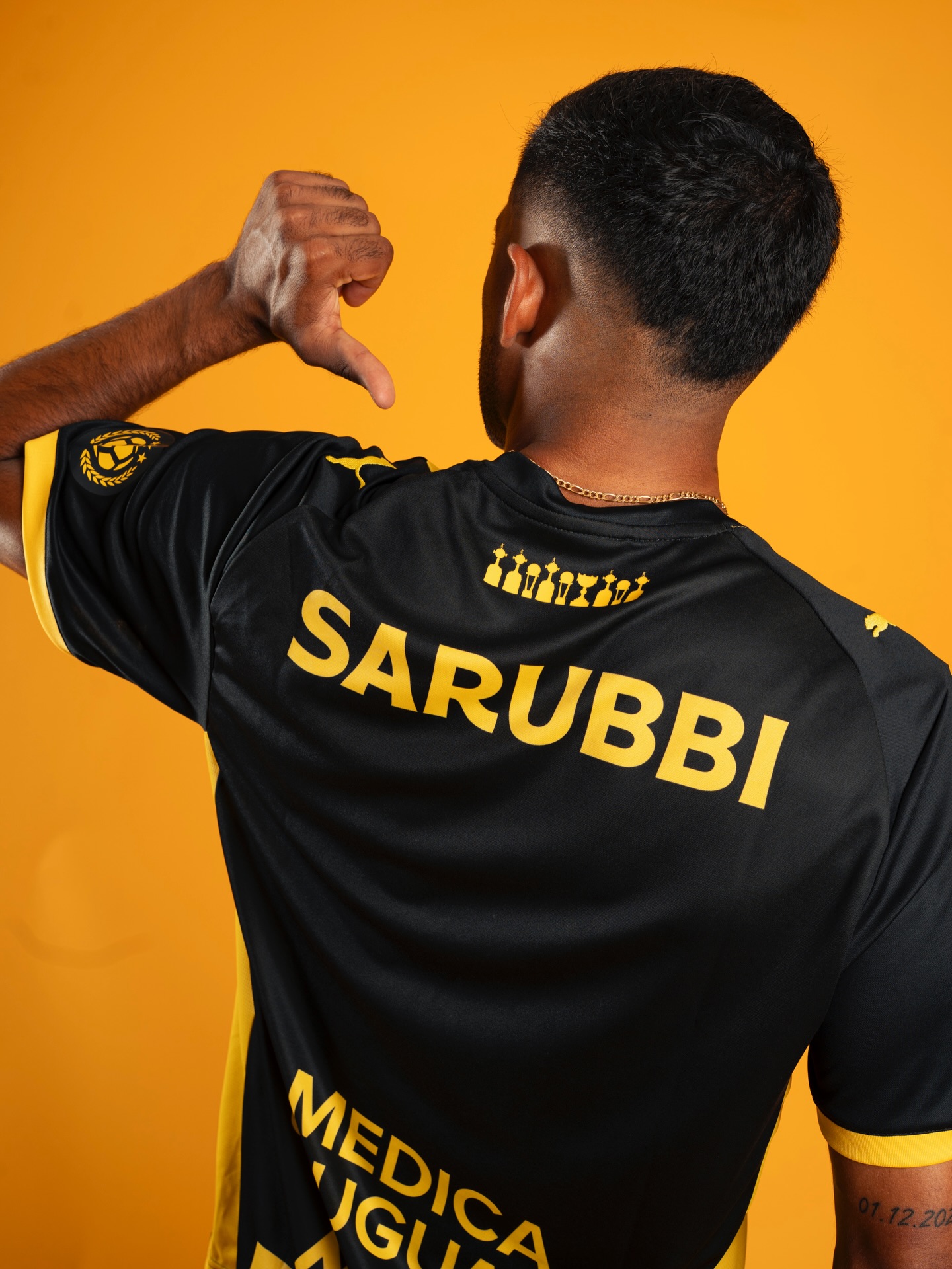 CA Peñarol Fußballtrikots 2026-2027 offiziell vorgestellt