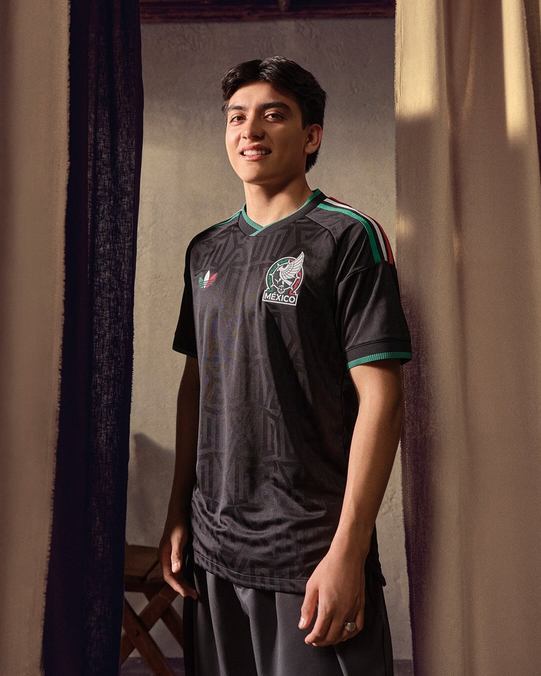 Das 3. Trikot Mexikos 2026-2027 mit speziellem MX-Muster!