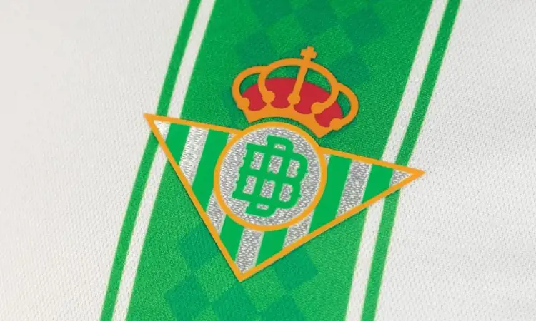 Real Betis Fussballtrikots 2023-2024