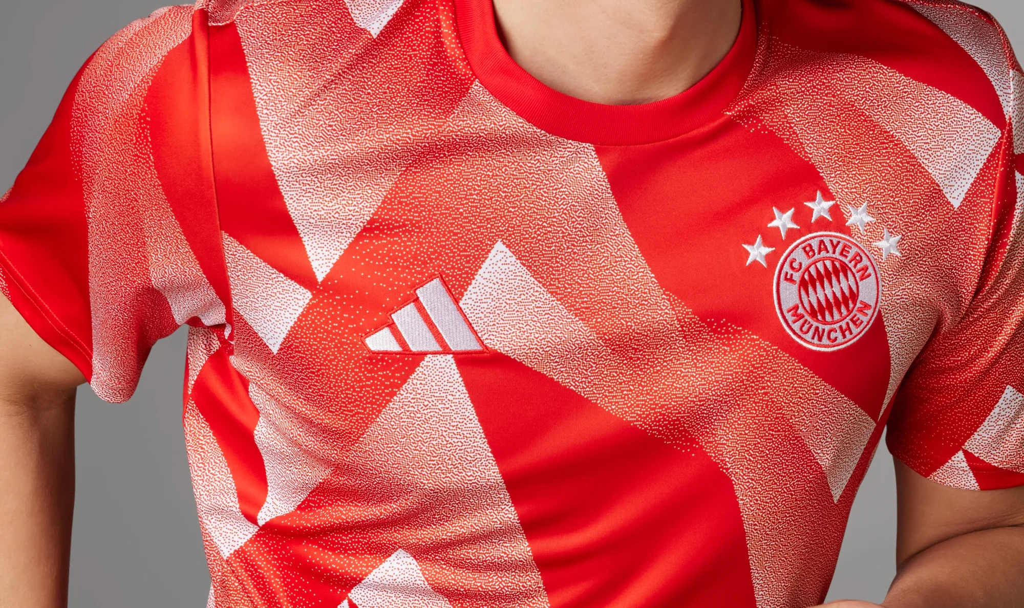 Bayern Munchen Warming Up Shirt