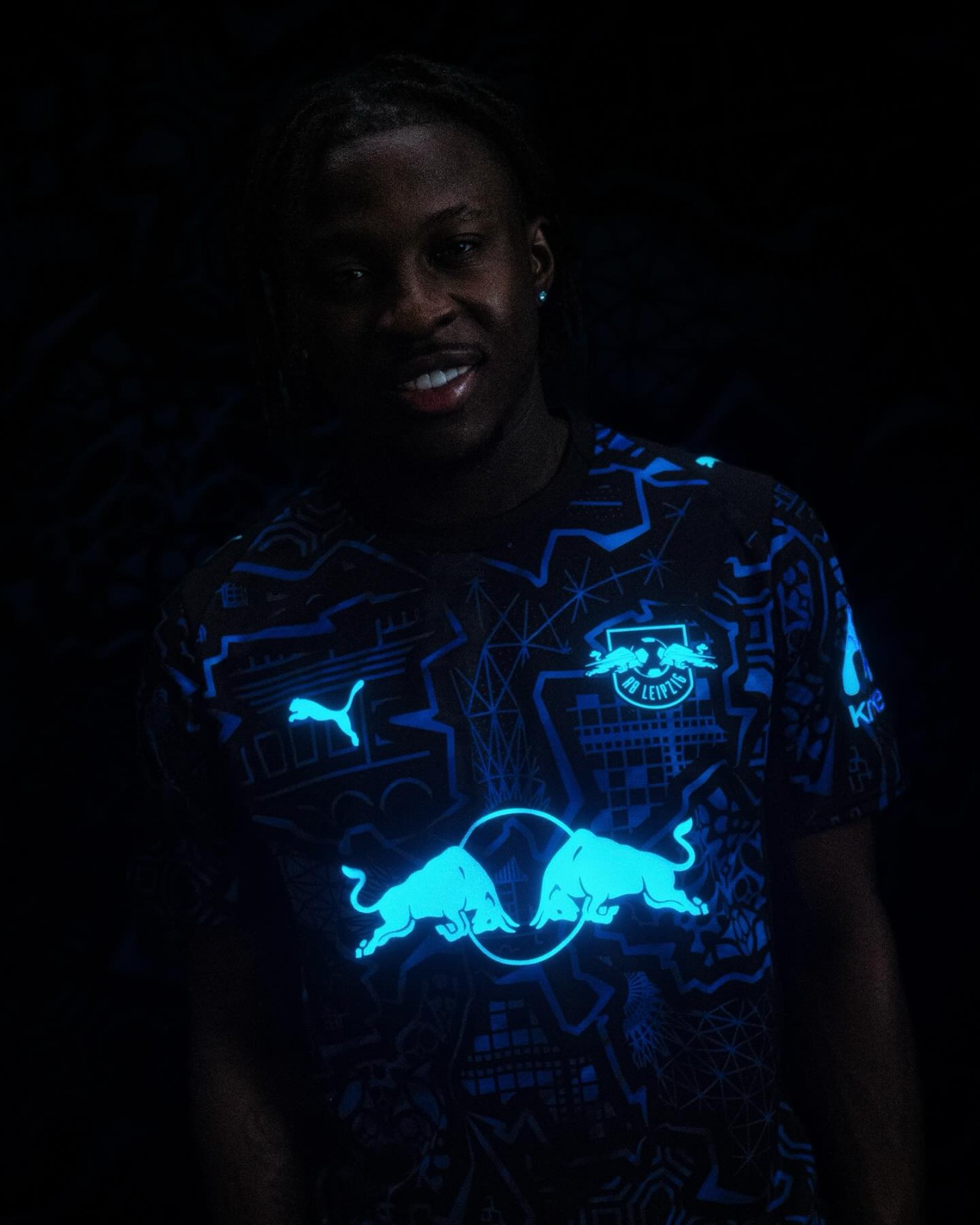 RB Leipzig Glow in the Dark Trikot 2025-2026