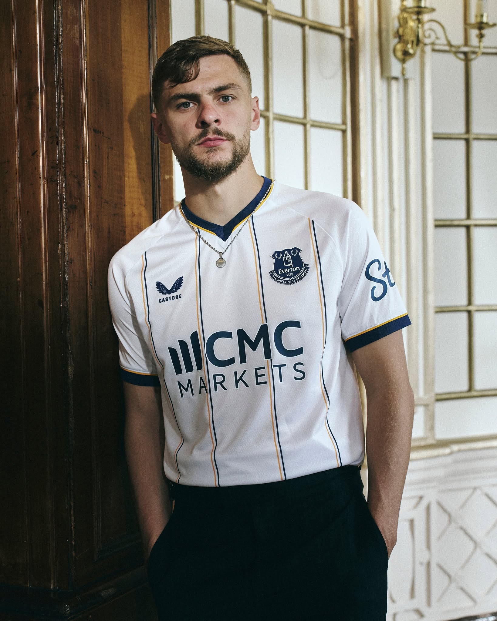 Die Everton Trikots 2026-2027 stehen im Zeichen einer neuen Ära!