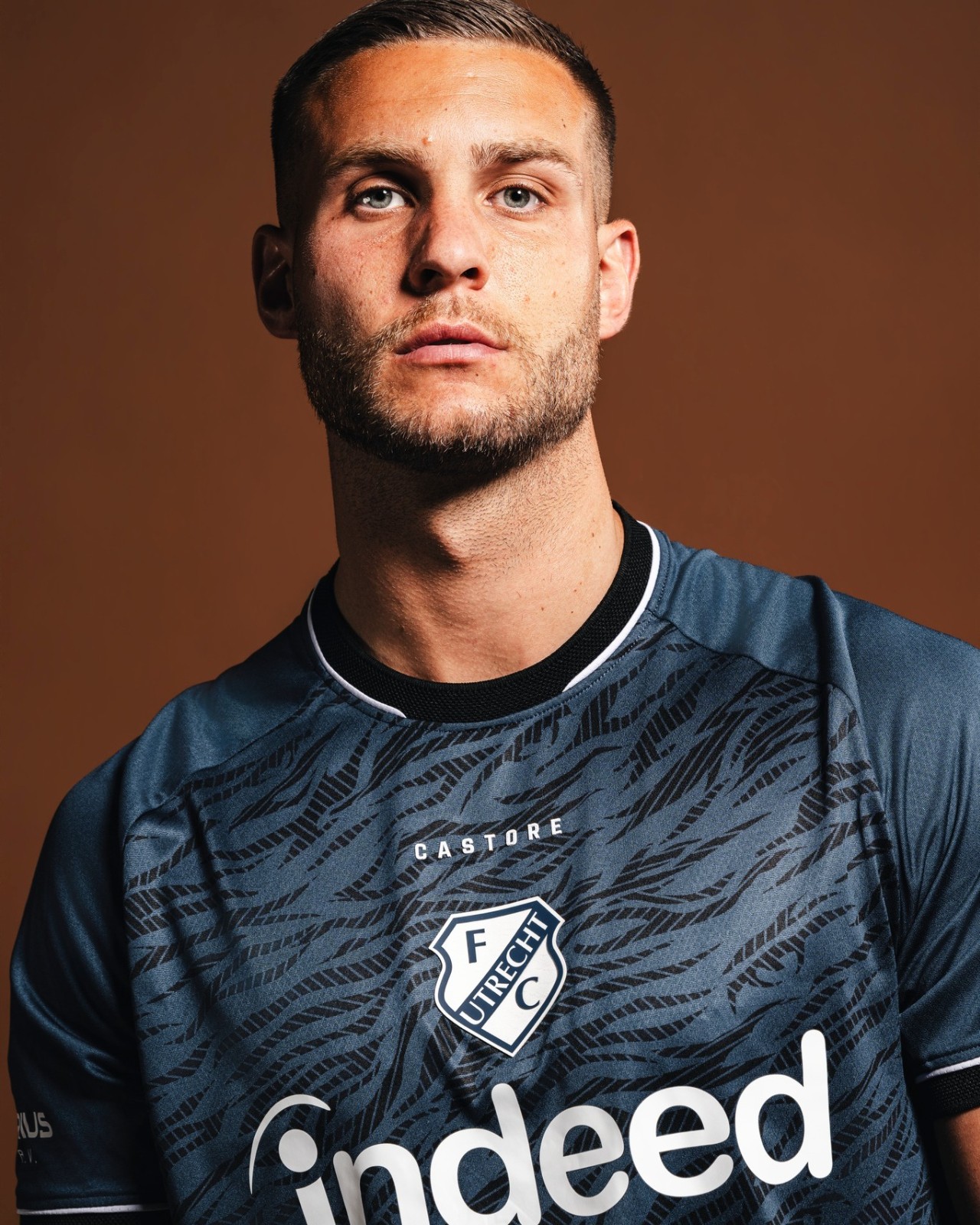 FC Utrecht Auswärtstrikot 2026-2027 enthält Tigermuster