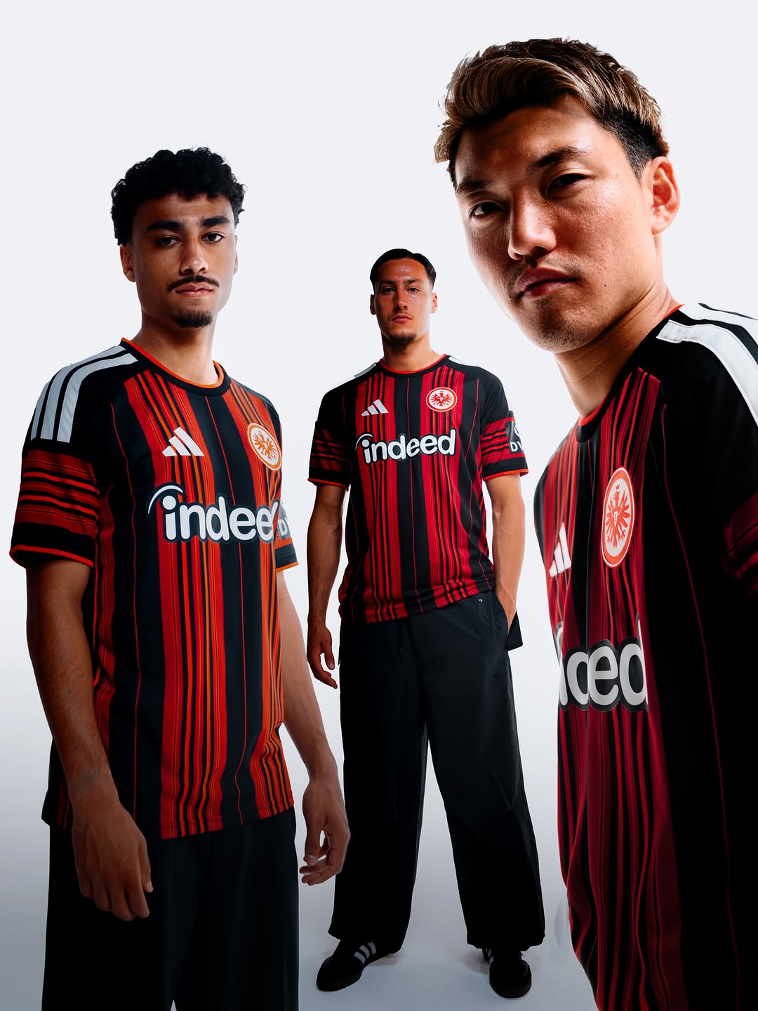 Eintracht Frankfurt Heimtrikot 2026-2027 mit modernem Twist!