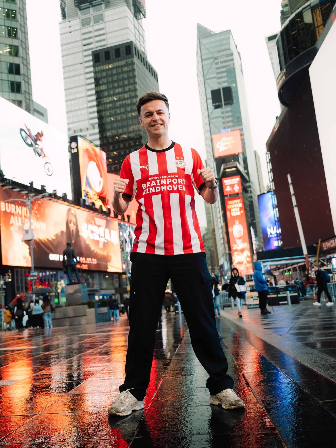 Das PSV Heimtrikot 2026-2027 setzt auf traditionelles Design