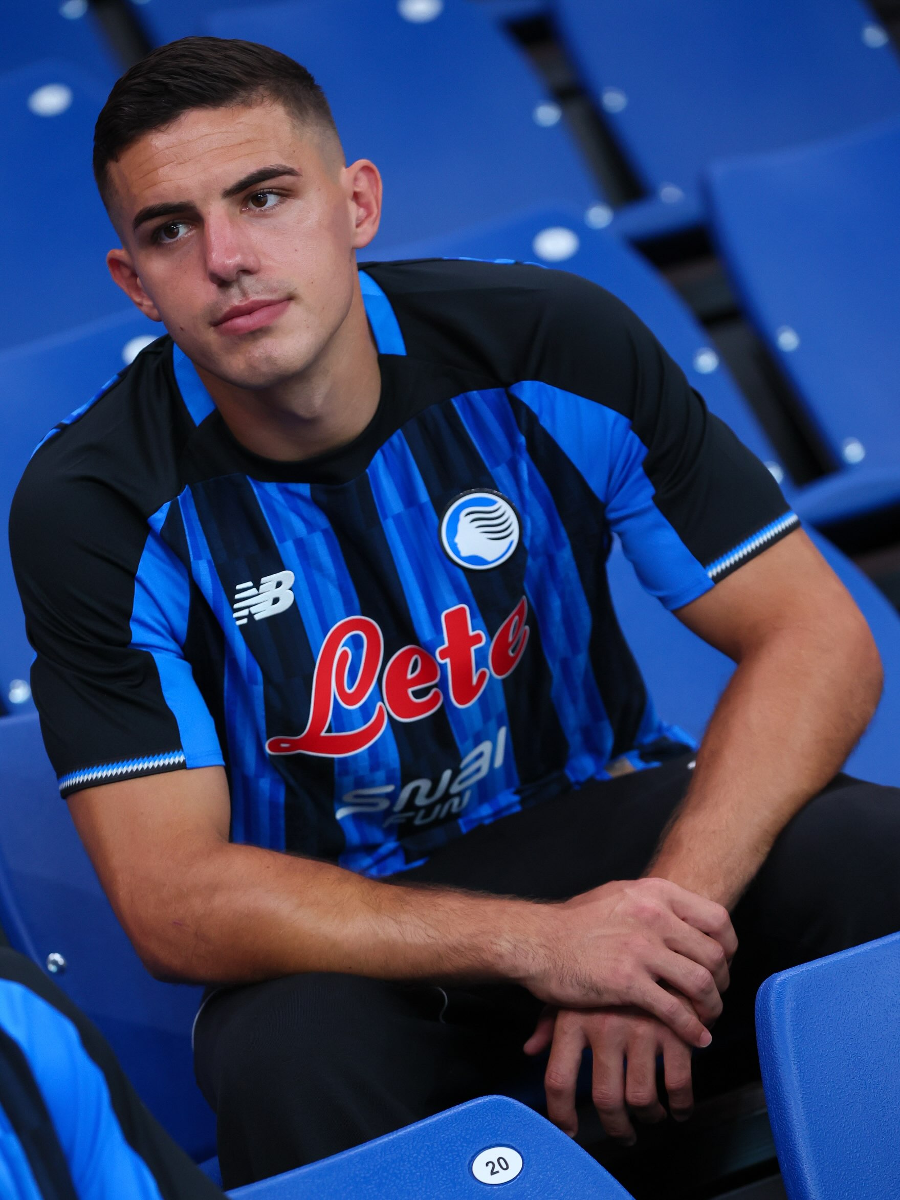 Atalanta Bergamo Heimtrikot 2026-2027 von New Balance