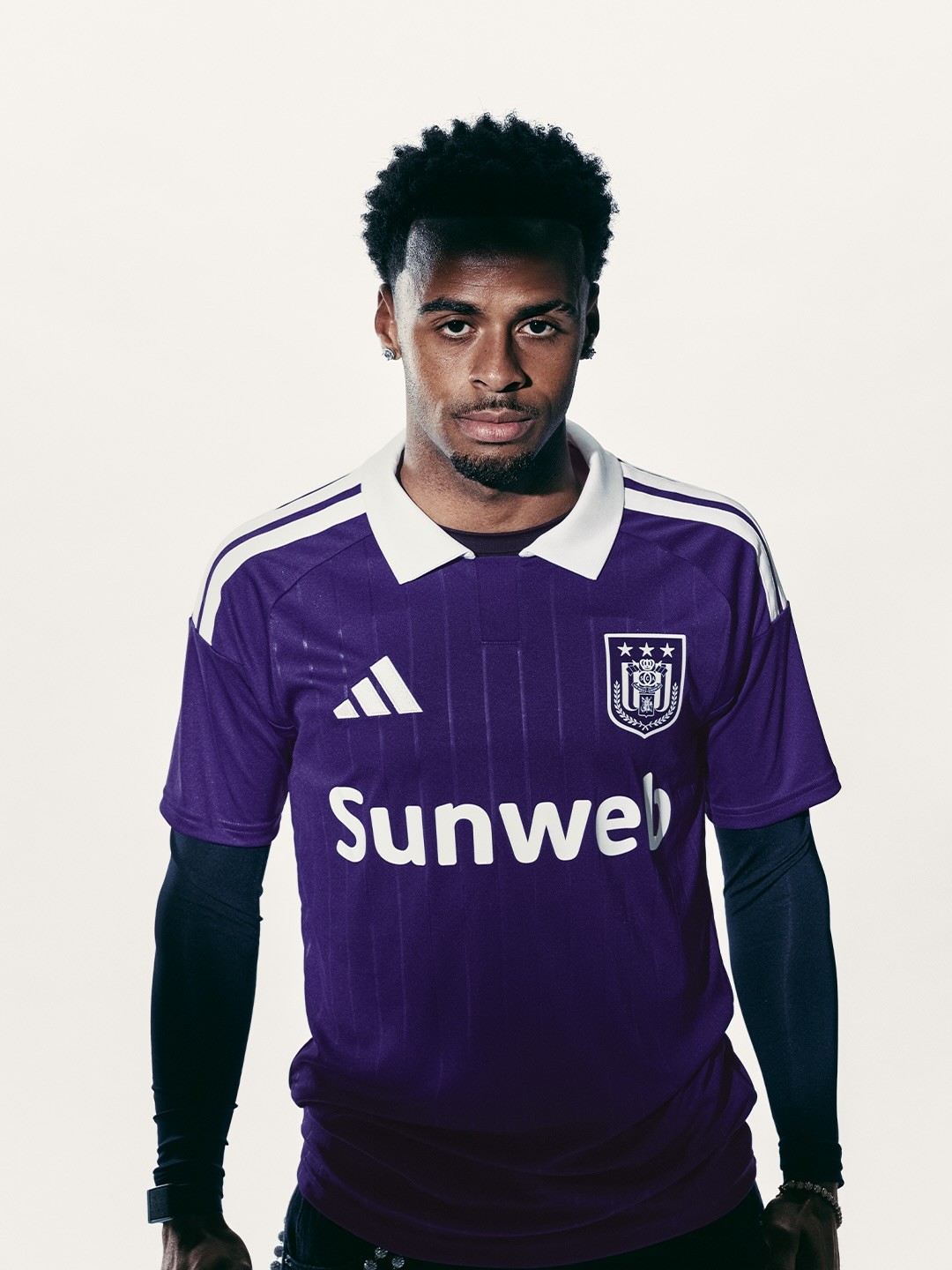 Das sind die RSC Anderlecht Trikots 2026-2027 von adidas