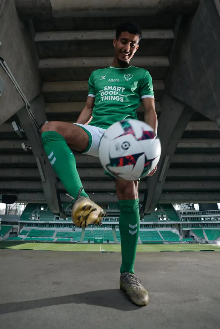 AS Saint-Étienne Fussballtrikots 2023-2024