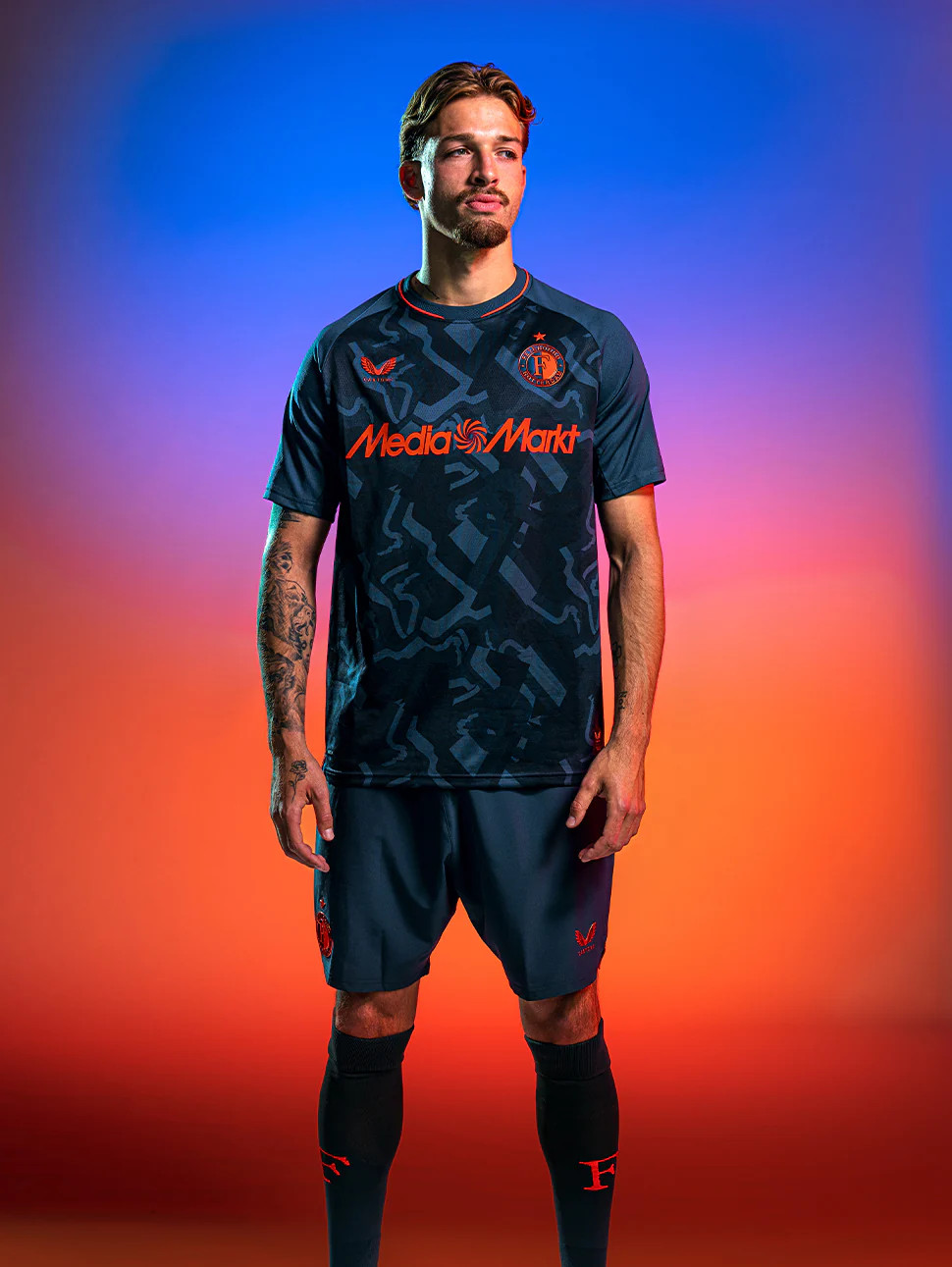 Feyenoord drittes Trikot 2026-2027 navyblau mit orangefarbenen Details!