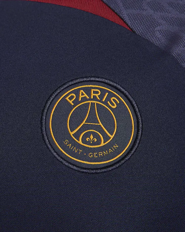 Hier sind die Paris Saint-Germain Trainingshemden 2023-2024