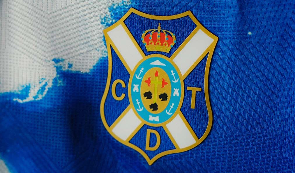 CD Tenerife Trikots 2026-2027: Hommage an den Atlantik