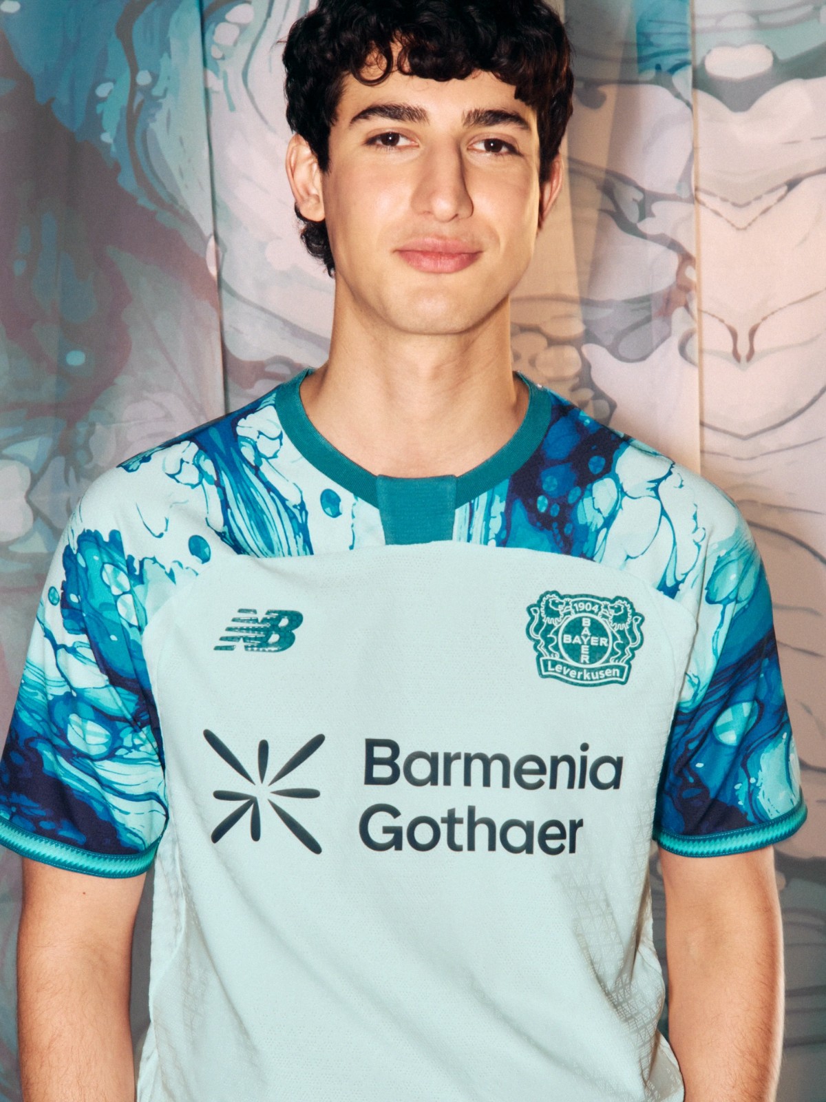 Bayer Leverkusen Trikots 2026-2027 inspiriert von der BayArena und der 'City of Colours'