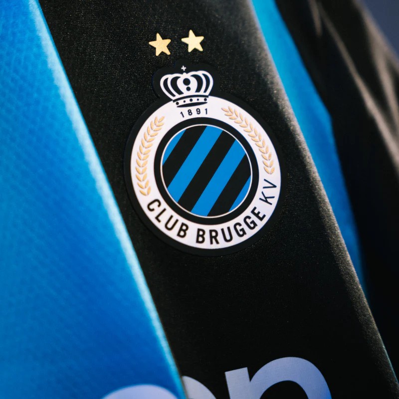 Die Club Brugge Trikots 2026-2027 enthalten zwei Sterne