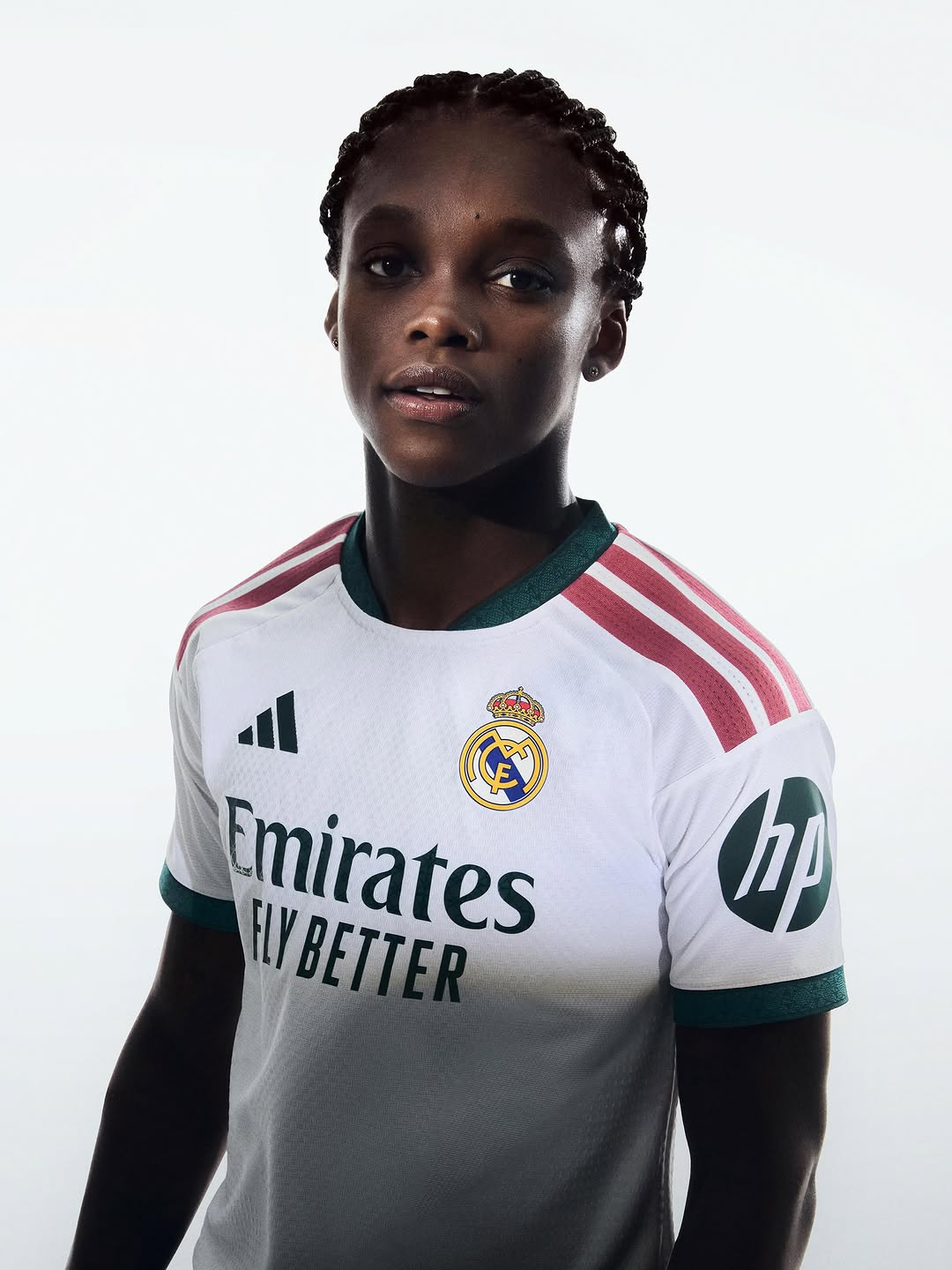 Real Madrid Heimtrikot 2026-2027 Hommage an das Logo!