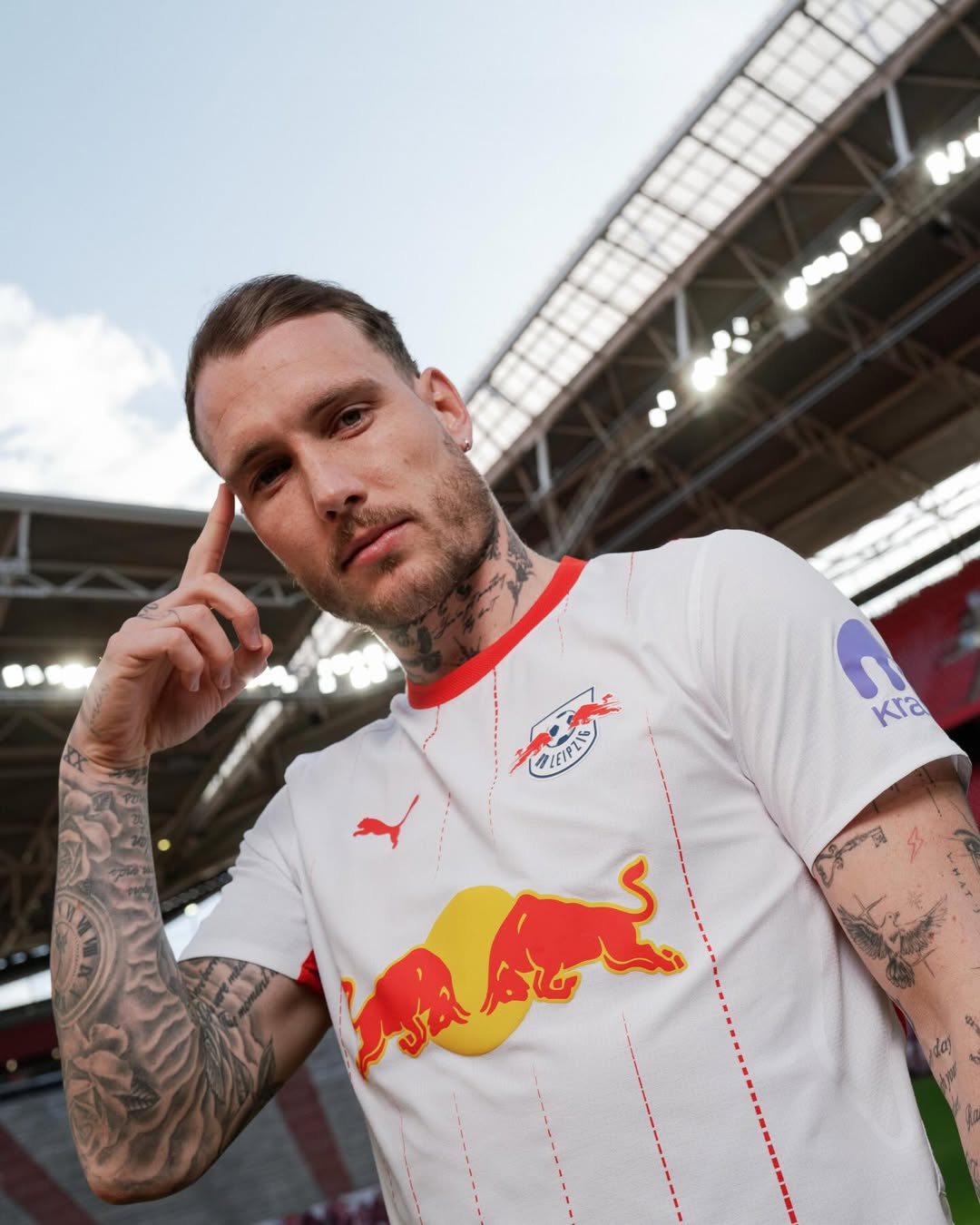 Red Bull Leipzig Heimtrikot 2026-2027 vom Stadion inspiriert