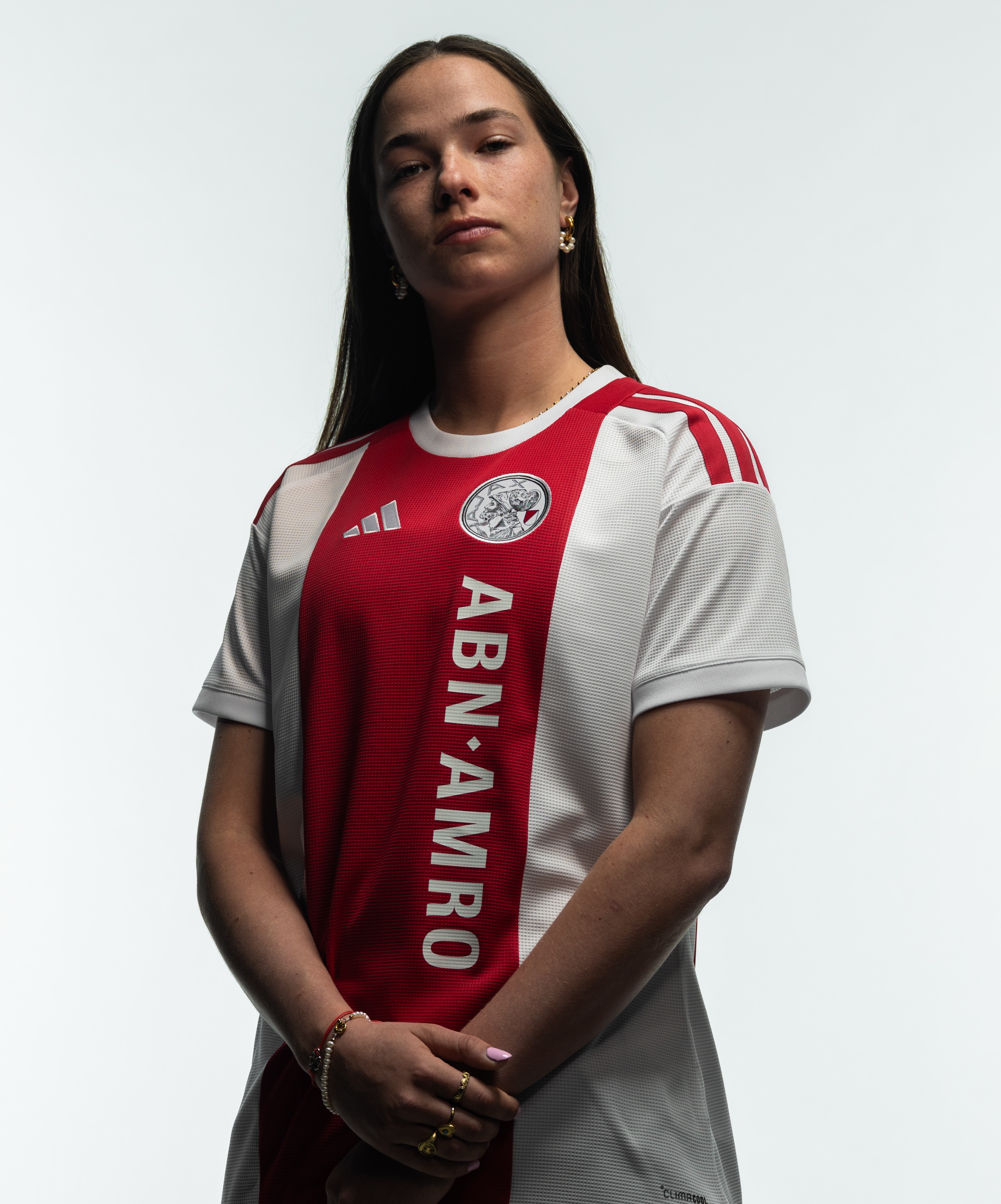 Das Ajax Heimtrikot 2026-2027 hat ein zeitloses Design!