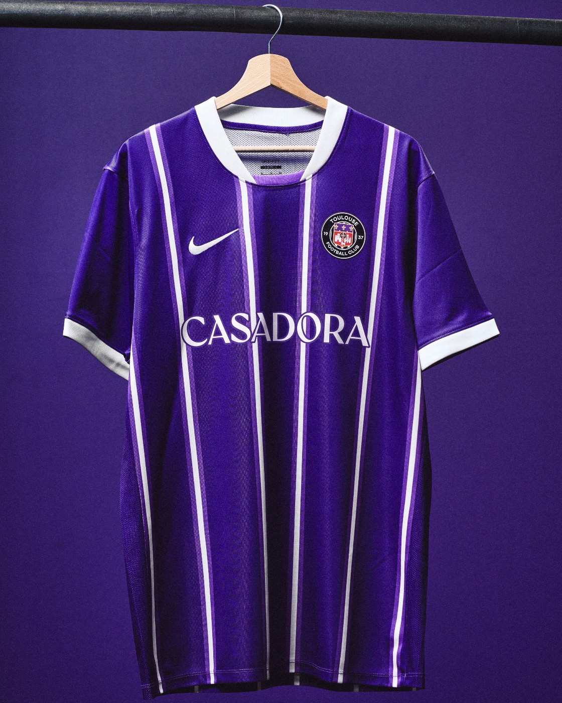 Toulouse FC Trikots 2026-2027 inspiriert von den Trikots 1982-1983