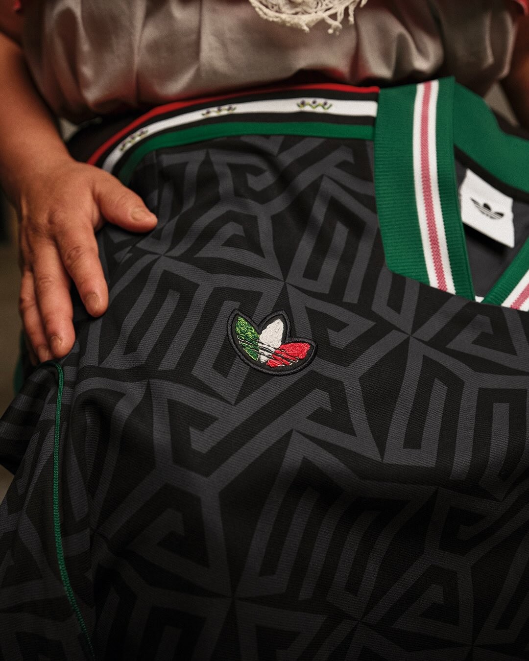 Das 3. Trikot Mexikos 2026-2027 mit speziellem MX-Muster!