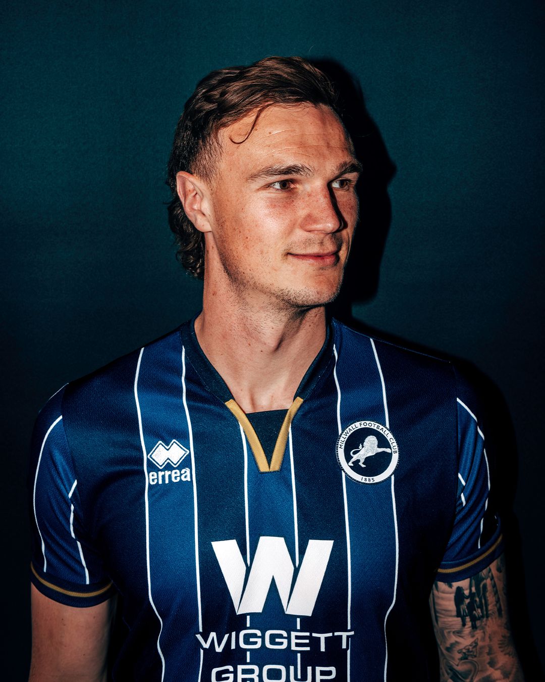 Millwall FC Heimtrikot 2026-2027 inspiriert vom Trikot vor zehn Jahren