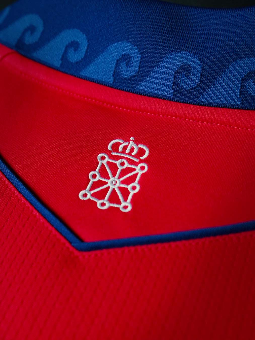 CA Osasuna Trikots 2026-2027 von Macron