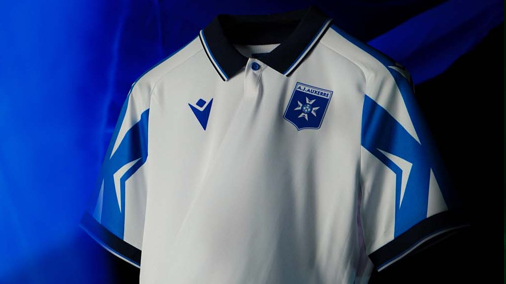 AJ Auxerre Heimtrikot 2026-2027: Hommage an das Double von 1996